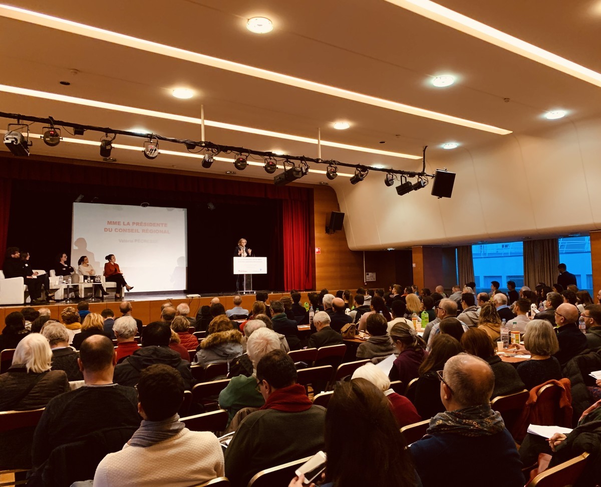 Réunion publique Région Île de France Réunion concertation publique Région Île de France Personnes sans abris